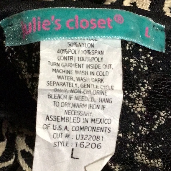 Julie’s Closet Chic Black and Cream Lace and Sheer  Sleeveless Blouse - Picture 12 of 13